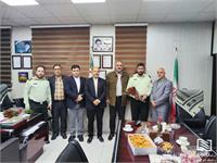 دیدار مدیرعامل شرکت انبارهای عمومی و خدمات گمرکی غرب با فرماندهی کلانتری ۱۷۹ خلیج فارس به مناسبت هفته نیروی انتظامی 6