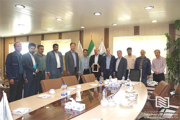 در سالروز ورود آزادگان به میهن اسلامی برگزار شد: تجلیل از همکار آزاده شاغل در شرکت انبارهای عمومی و خدمات گمرکی منطقه ویژه اقتصادی سهلان